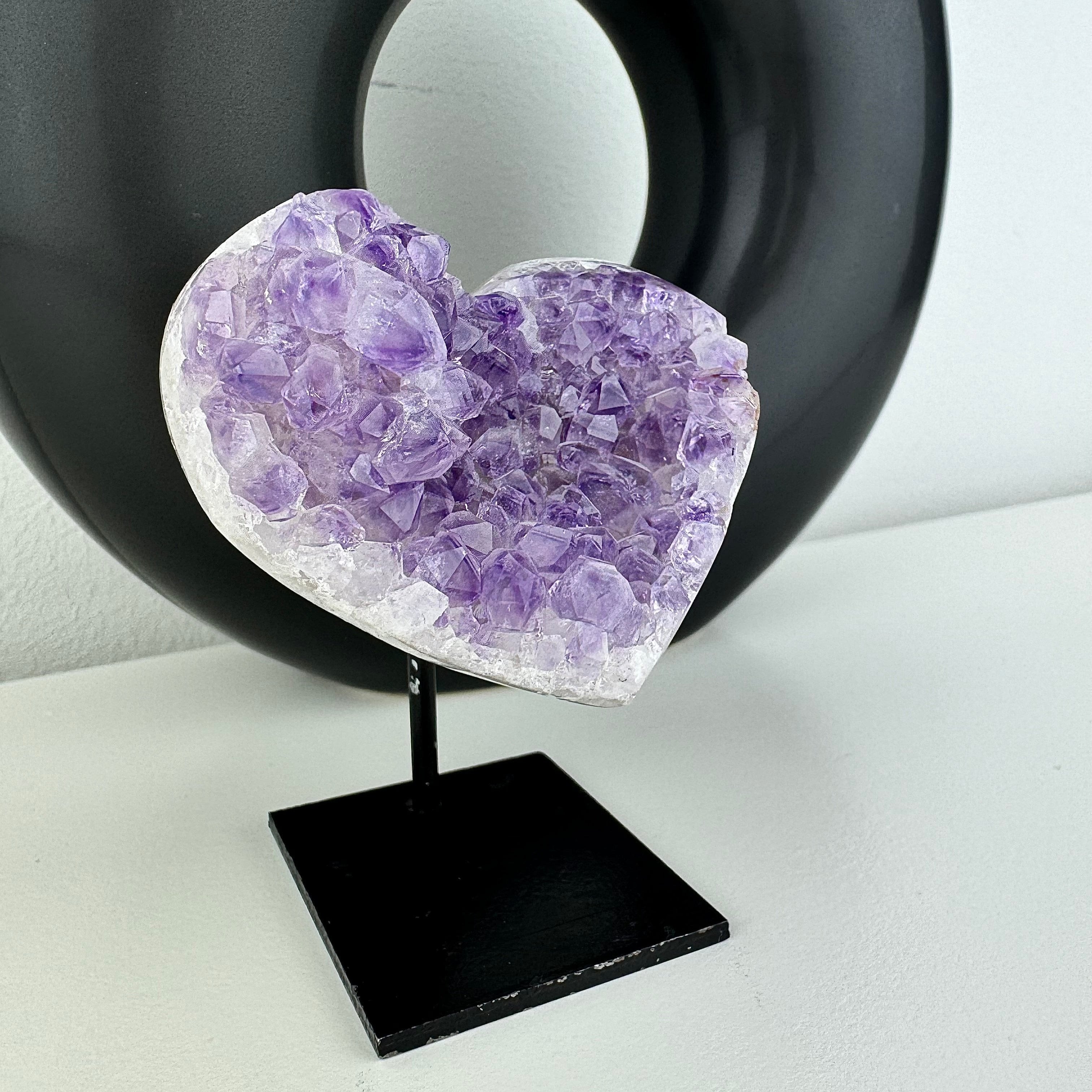 Amethyst heart on stand