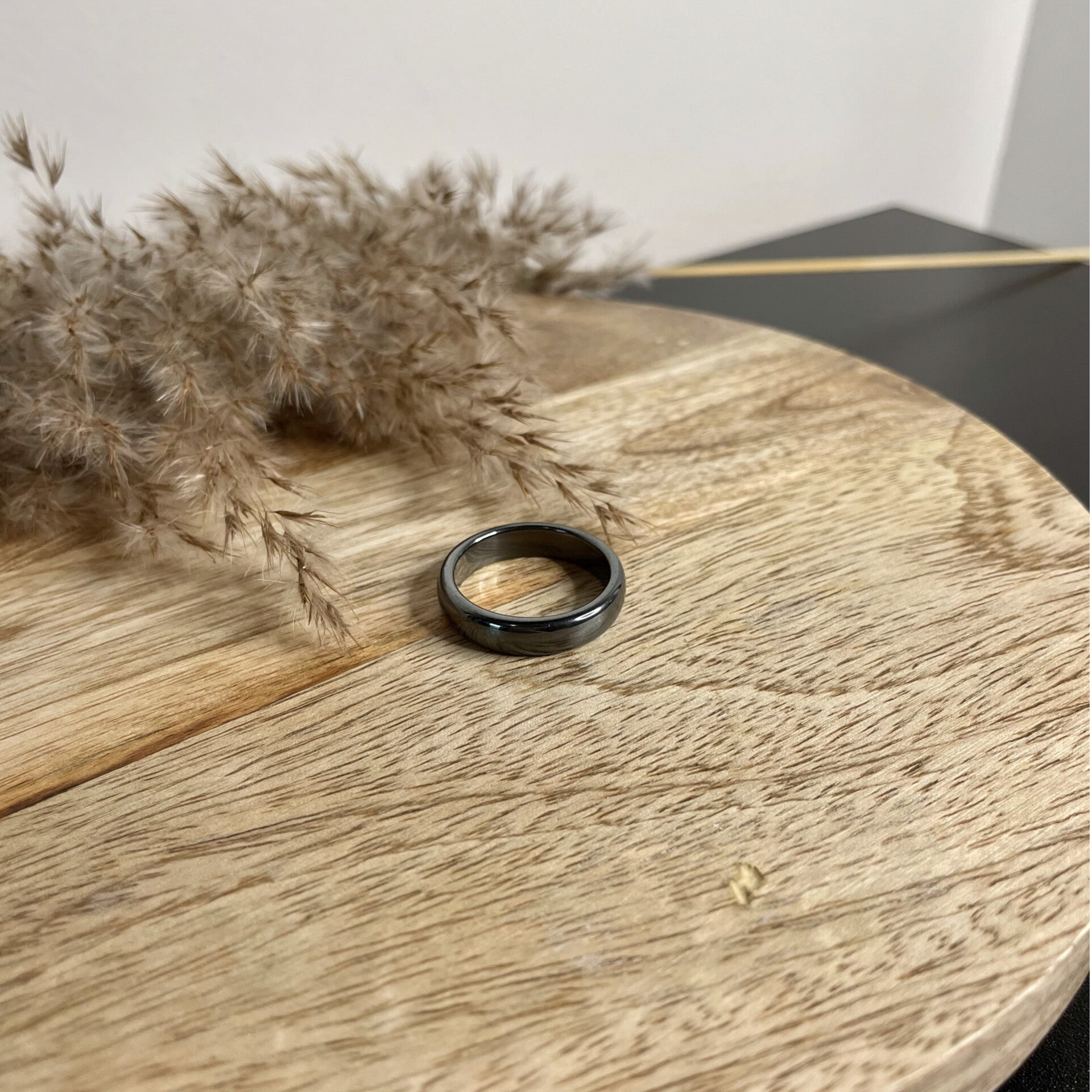 Hematiet ring 6mm | maat 20